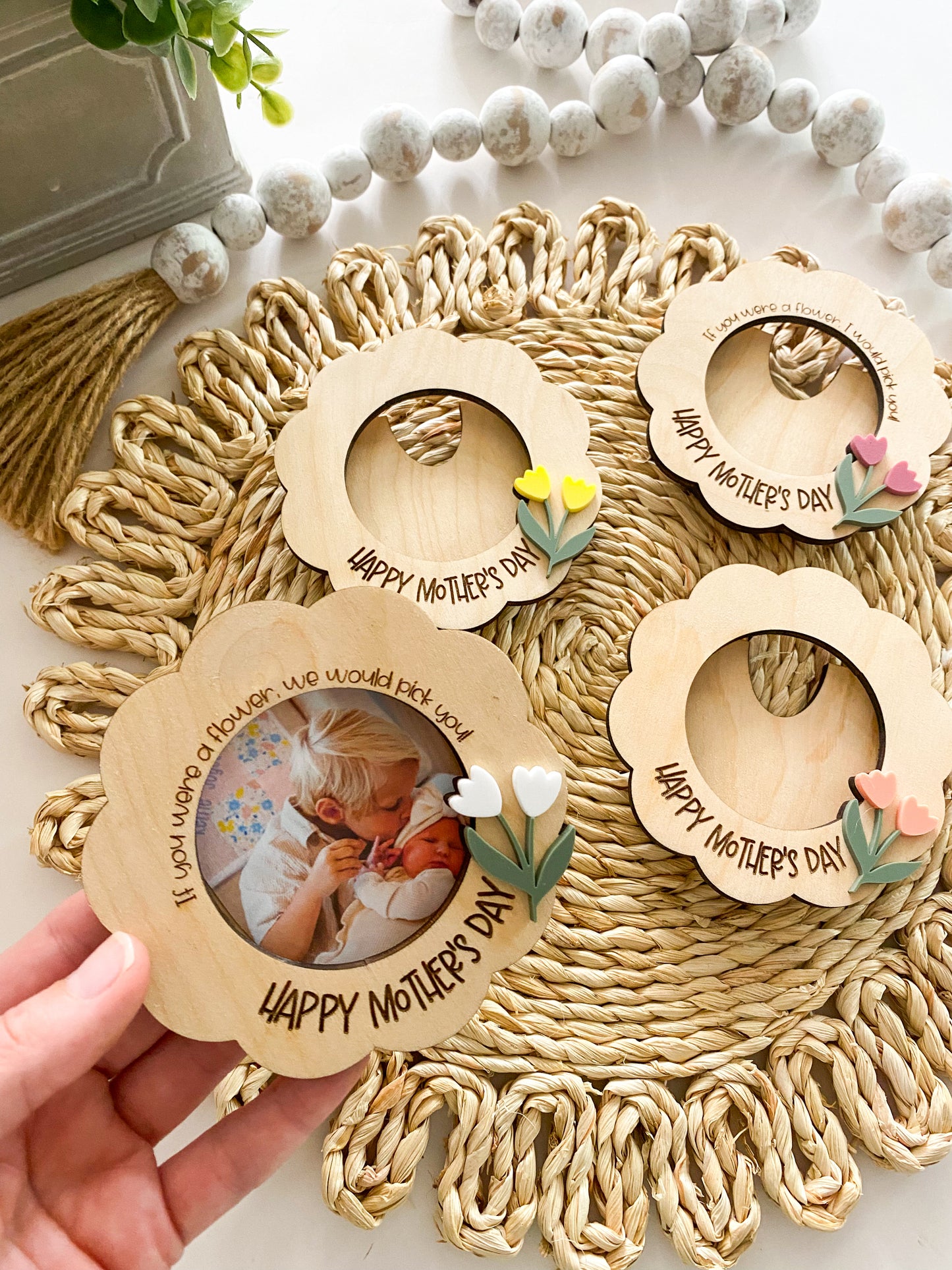 Mother's Day Round Photo Magnet Flowers
