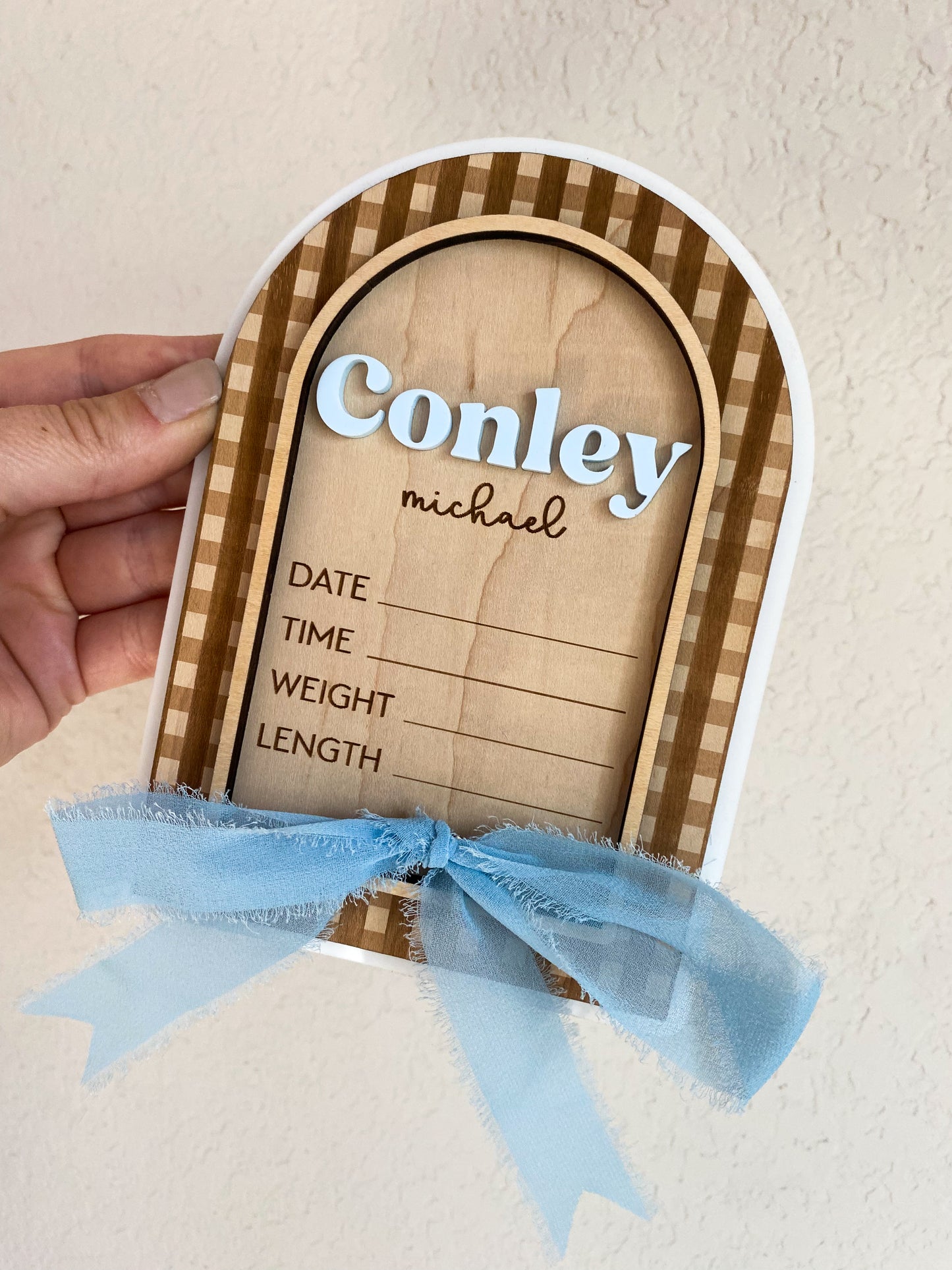 Gingham Birth Announcement Sign