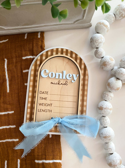 Gingham Birth Announcement Sign