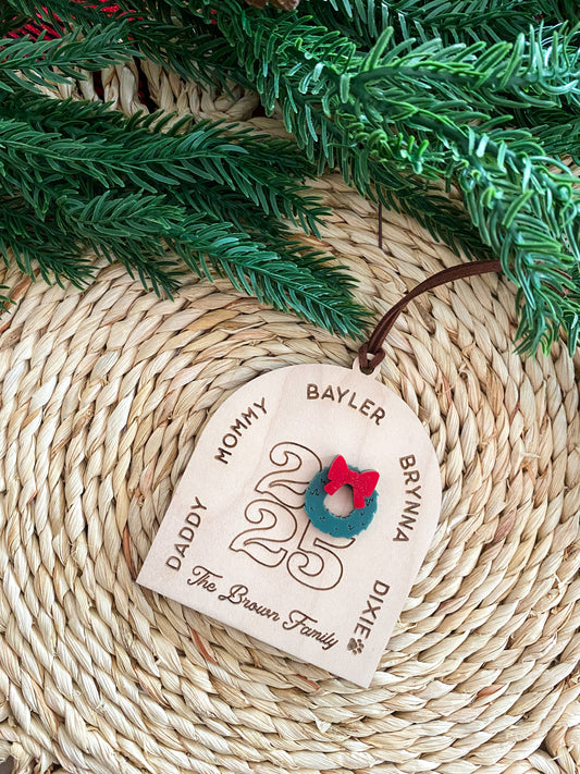Family Arch 2025 Christmas Ornament